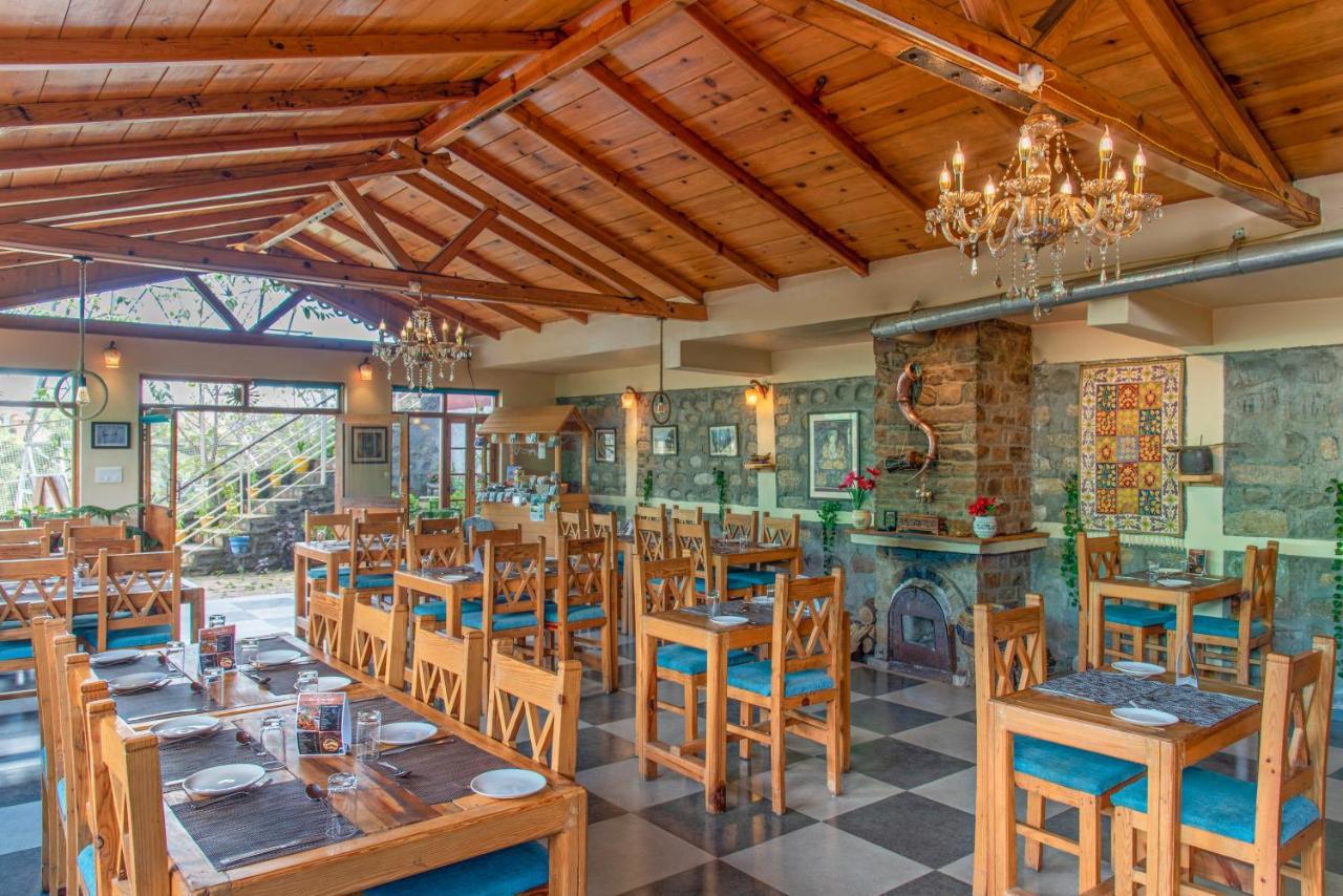 Echor - Yak And Yeti Ranikhet Hotel Almora Exterior photo